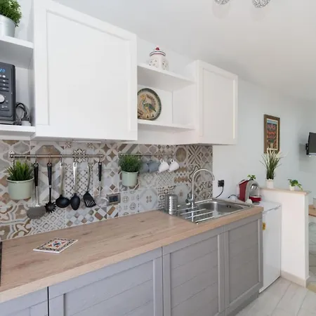 Apartment Casa Elia: Locazione Breve Noto