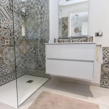 Casa Elia: Locazione Breve * Noto