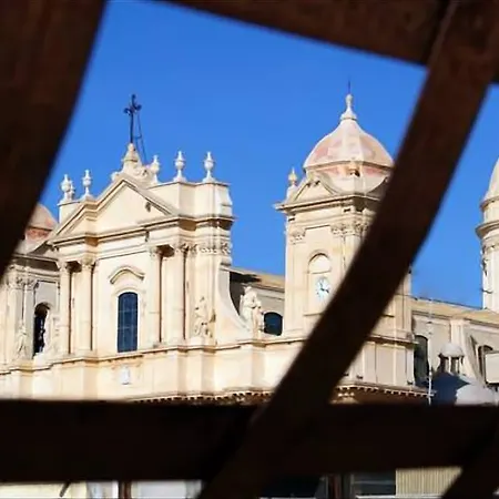 Casa Elia: Locazione Breve Noto